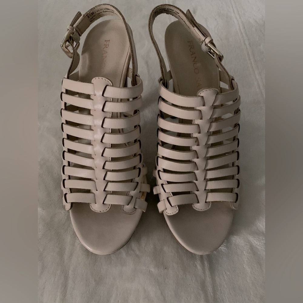 Franco Sarto Beautiful Leather Platform Heels!🔥